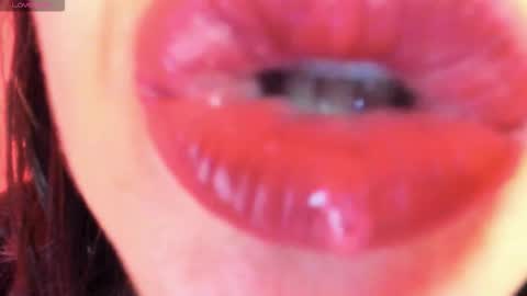 Snapshot of _antomouth_paradise chatting on November 11, 10:15 am antonia online show from November 11, 10:15 am