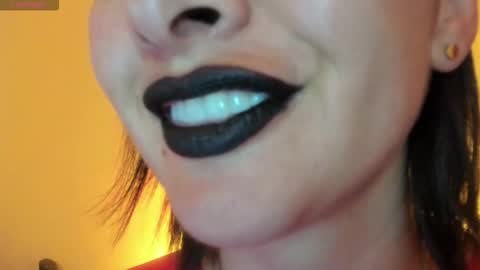 Snapshot of _antomouth_paradise chatting on November 18, 10:36 pm antonia online show from November 18, 10:36 pm