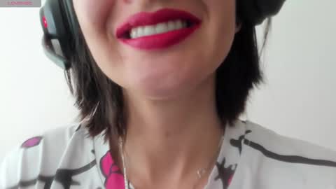 Snapshot of _antomouth_paradise chatting on November 21, 12:48 pm antonia online show from November 21, 12:48 pm