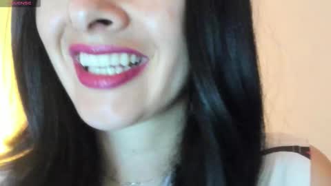 Snapshot of _antomouth_paradise chatting on December 2, 1:05 pm antonia online show from December 2, 1:05 pm