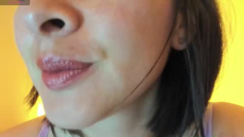 Snapshot of _antomouth_paradise chatting on December 3, 10:46 am antonia online show from December 3, 10:46 am