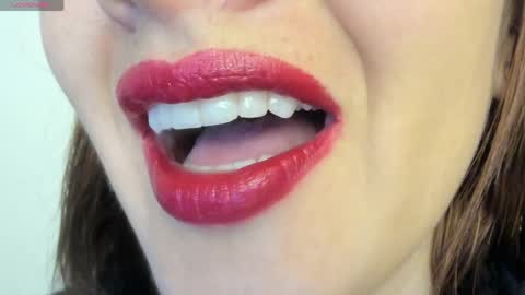 antonia online show from April 11, 3:27 pm