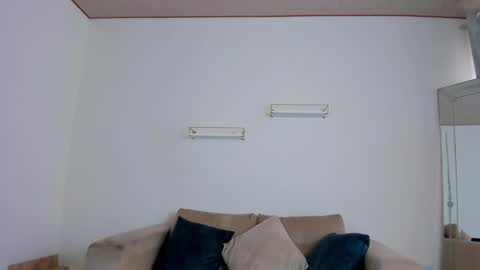    online show from January 13, 4:23 pm