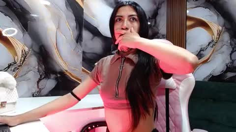 Snapshot of _aranza23 chatting on May 30, 11:40 am Aranza. online show from May 30, 11:40 am