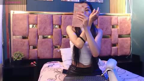 Snapshot of _aranza23 chatting on June 5, 11:38 am Aranza. online show from June 5, 11:38 am