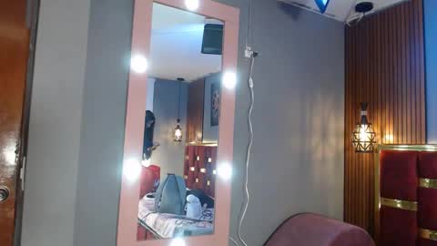 Snapshot of _aranza23 chatting on June 10, 11:42 am Aranza. online show from June 10, 11:42 am
