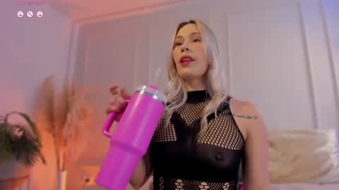 _arianasweet online show from April 8, 7:47 pm