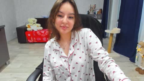 Arina online show from December 3, 10:50 am