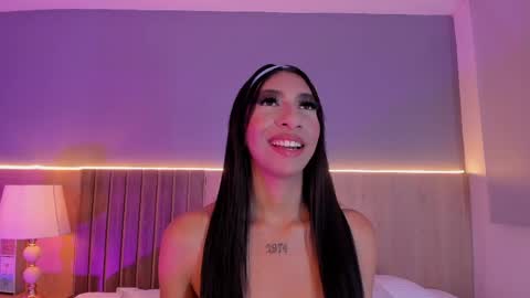Ashly online show from April 28, 10:37 pm