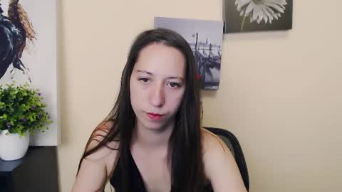 _astraia_ online show from June 15, 9:22 am