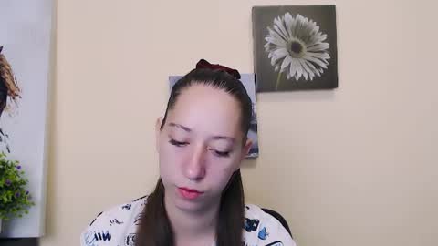 _astraia_ online show from June 18, 6:57 am