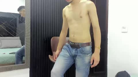 _axel_09 online show from April 18, 4:38 am