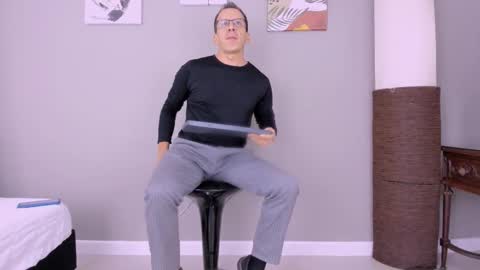 Snapshot of _axelking_ chatting on October 17, 11:46 am _axelking_ online show from October 17, 11:46 am