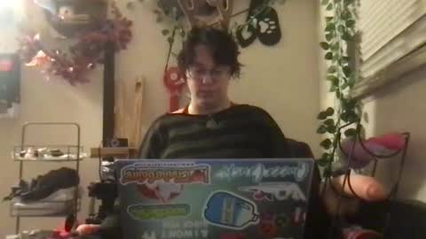 Snapshot of _bandit_b0y chatting on December 26, 2:55 am bandit online show from December 26, 2:55 am