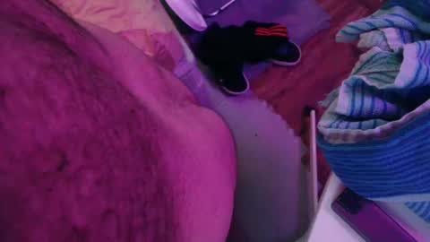 Snapshot of _bearyhairy_ chatting on December 15, 6:18 am Chupa Bear online show from December 15, 6:18 am