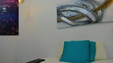 Becky online show from December 17, 8:32 pm