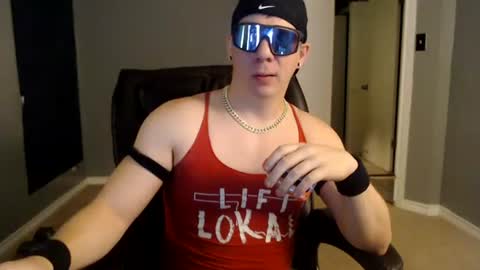 Snapshot of _bigsmok3_ chatting on August 2, 2:32 am bigsmok3 online show from August 2, 2:32 am