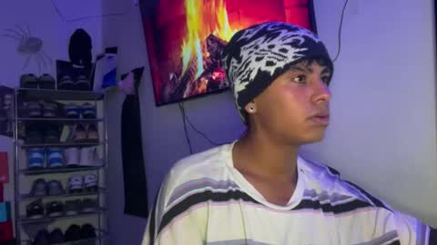 Snapshot of _billowy_ chatting on December 19, 2:07 am _billowy_ online show from December 19, 2:07 am