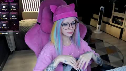 Snapshot of _black_fox__ chatting on July 13, 11:51 pm Olivia Subscribe to my Fansly - online show from July 13, 11:51 pm
