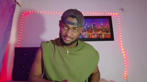 Snapshot of _black_stallion chatting on April 24, 6:43 pm Andrew online show from April 24, 6:43 pm