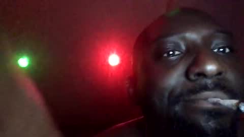Snapshot of _blackmagickmike4moms chatting on May 27, 11:51 am Blackmiken online show from May 27, 11:51 am