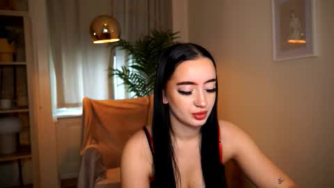 Pearl online show from December 21, 11:17 am