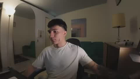 Snapshot of _blakee chatting on July 19, 7:39 pm B L A K E online show from July 19, 7:39 pm