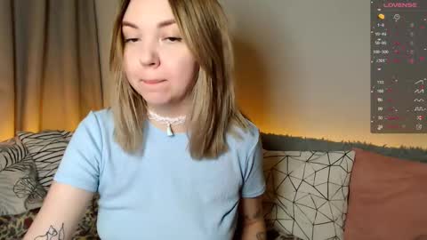 Elizabeth online show from November 23, 8:08 pm