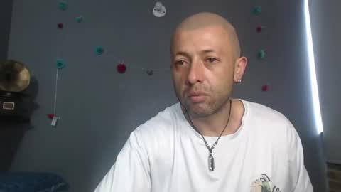 _bonnie__and_clyde online show from June 29, 10:10 pm