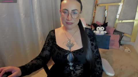 Angie  Independent model online show from March 21, 8:19 am