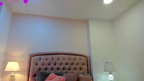 cailyn  online show from February 11, 10:26 pm