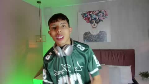 Snapshot of _camilo_ortiz chatting on June 13, 2:48 pm camilo online show from June 13, 2:48 pm