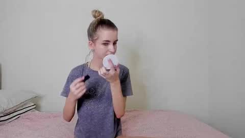   online show from January 9, 10:33 pm