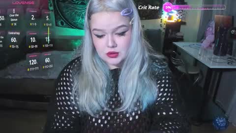 _candym1lky_ online show from February 9, 6:28 am