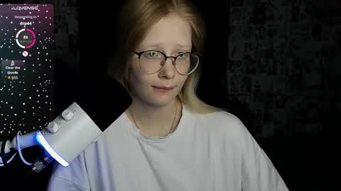 Snapshot of _caramel_milk_ chatting on September 23, 2:58 am Merlizz online show from September 23, 2:58 am