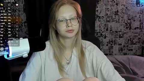 Snapshot of _caramel_milk_ chatting on September 27, 3:22 am Merlizz online show from September 27, 3:22 am