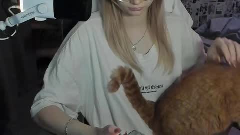 Snapshot of _caramel_milk_ chatting on October 30, 2:24 am Merlizz online show from October 30, 2:24 am