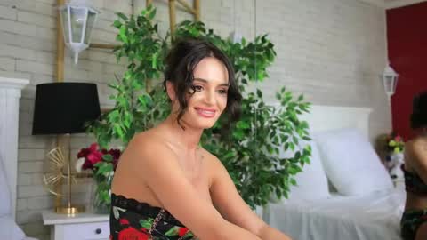 _carlawhite_ online show from March 8, 11:16 am