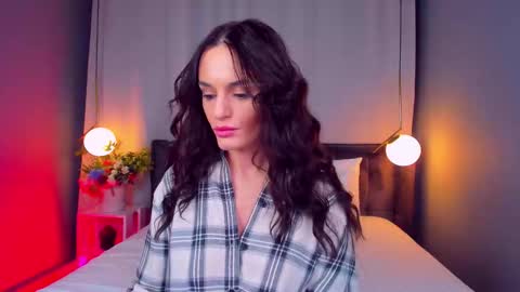 _carlawhite_ online show from December 19, 4:30 am