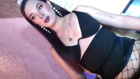 Snapshot of _caroline69 chatting on January 11, 1:48 am Caroline online show from January 11, 1:48 am