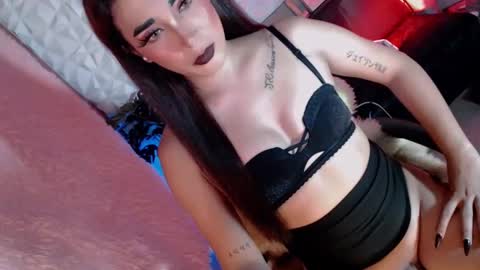 Snapshot of _caroline69 chatting on January 31, 8:32 am Caroline online show from January 31, 8:32 am