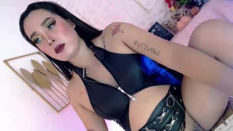 Caroline online show from February 8, 6:17 am