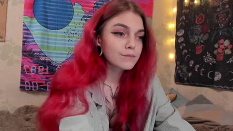 Snapshot of _caroline_coy chatting on December 3, 2:05 pm Caroline online show from December 3, 2:05 pm