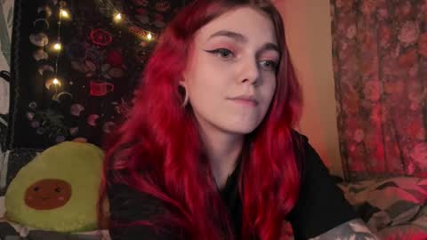 Snapshot of _caroline_coy chatting on December 21, 2:37 pm Caroline online show from December 21, 2:37 pm