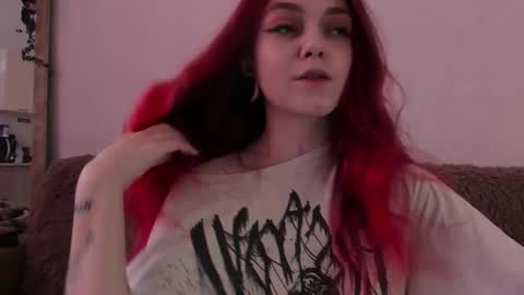 Snapshot of _caroline_coy chatting on October 2, 11:50 am Caroline online show from October 2, 11:50 am