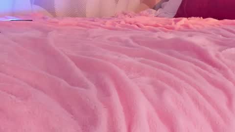 Snapshot of _ccrystaa_ chatting on March 6, 8:19 am Christina Chris online show from March 6, 8:19 am