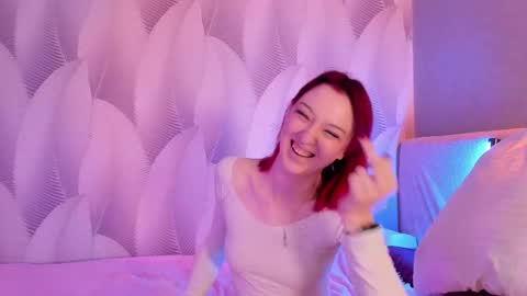 Snapshot of _ccrystaa_ chatting on March 9, 5:33 am Christina Chris online show from March 9, 5:33 am