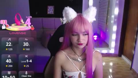 Snapshot of _charlotte_collins_ chatting on October 11, 2:37 pm _charlotte_collins_ online show from October 11, 2:37 pm