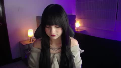 _charlotte_collins_ online show from January 7, 2:30 pm