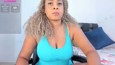 _charlottedavis online show from July 8, 11:31 pm